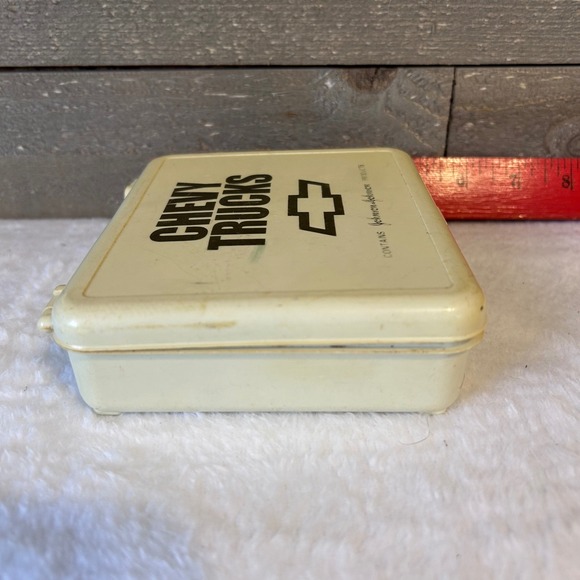 Vintage Chevy Trucks Johnson Johnson Small Plastic Container Case First Aid - Picture 4 of 7
